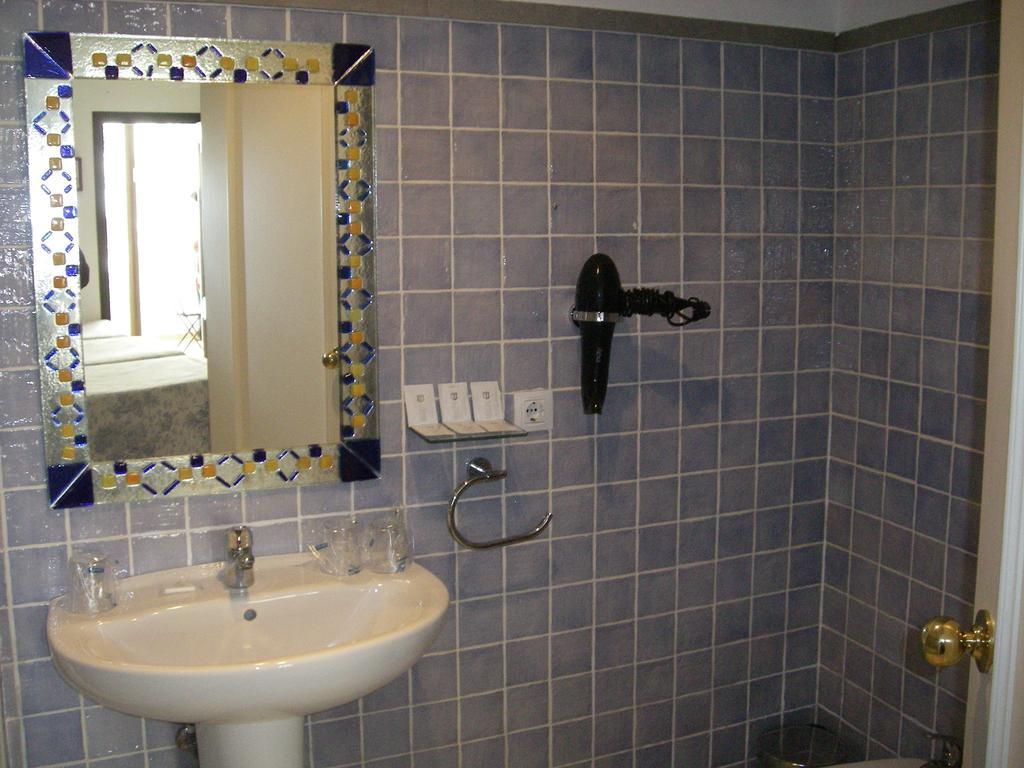Hostal Azahar Cordoba Room photo