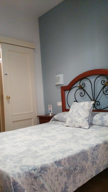 Hostal Azahar Cordoba Room photo