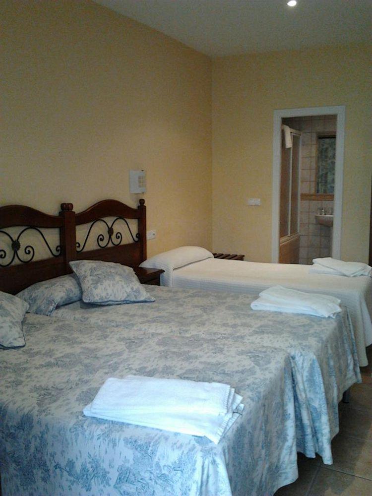 Hostal Azahar Cordoba Exterior photo