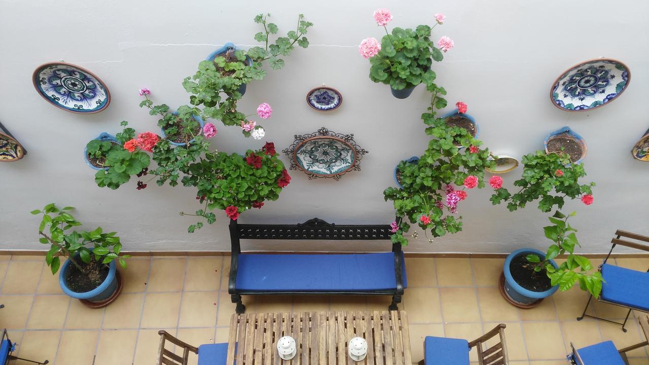 Hostal Azahar Cordoba Exterior photo