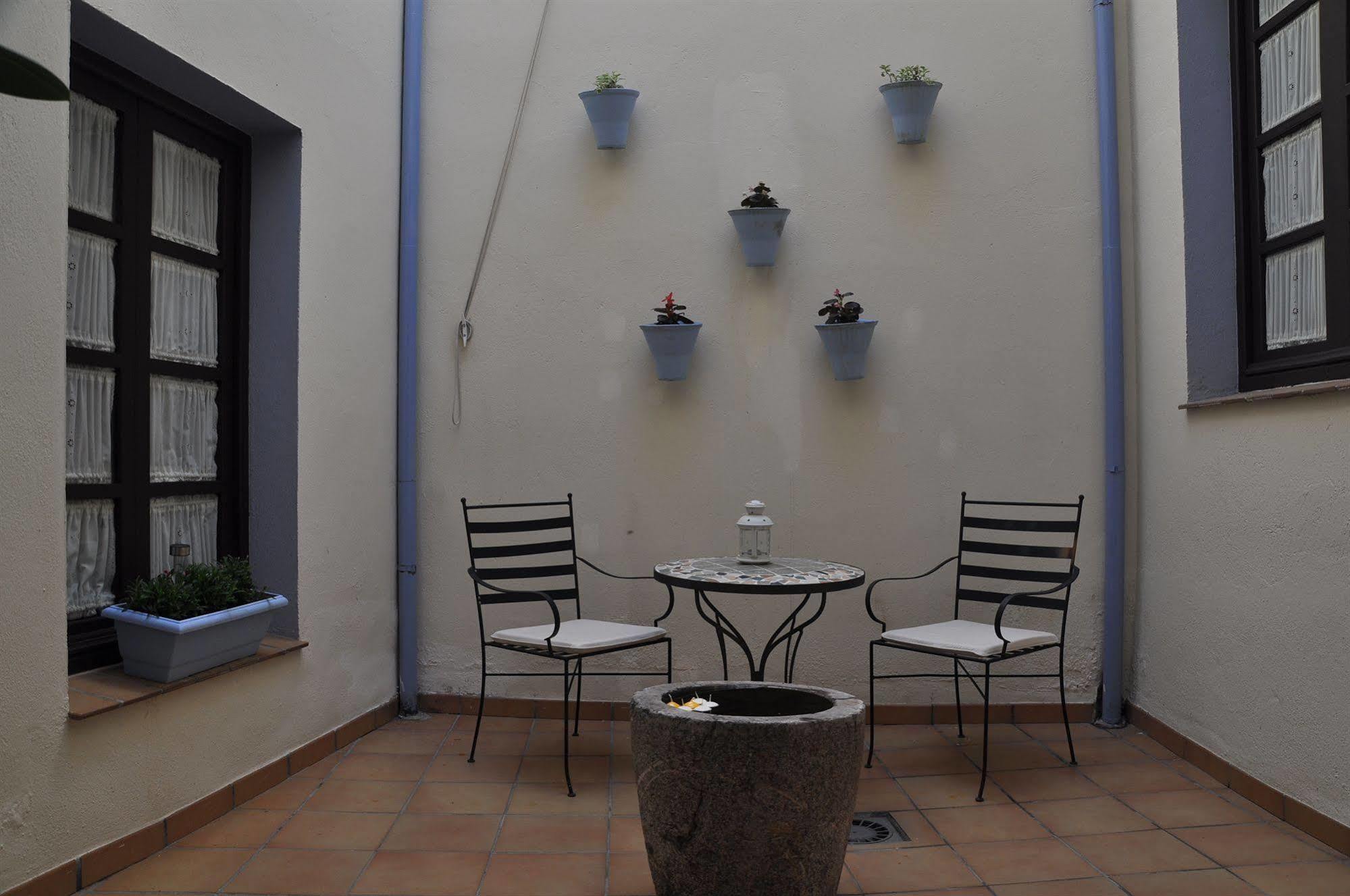 Hostal Azahar Cordoba Exterior photo